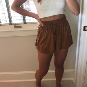 brown flowy shorts